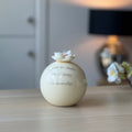 Bougie anémone porcelaine - personnalisée pour un anniversaire de mariage