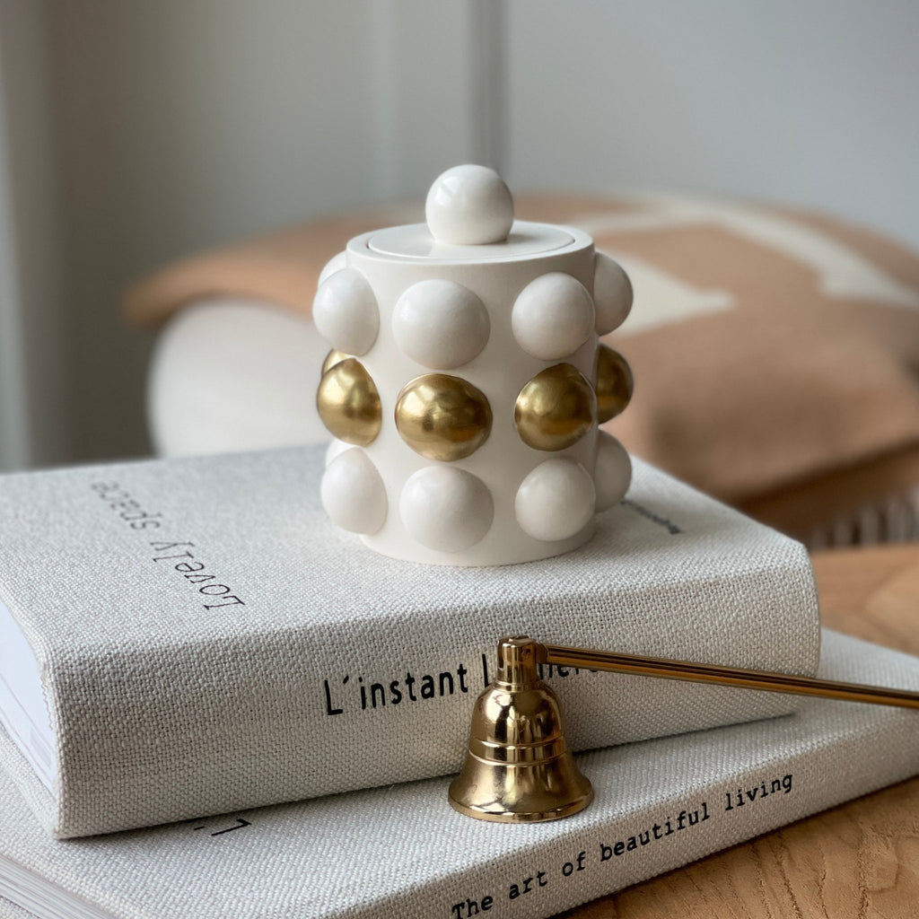 la bougie bubble boules dorées  - lifestyle cire végétale parfumée