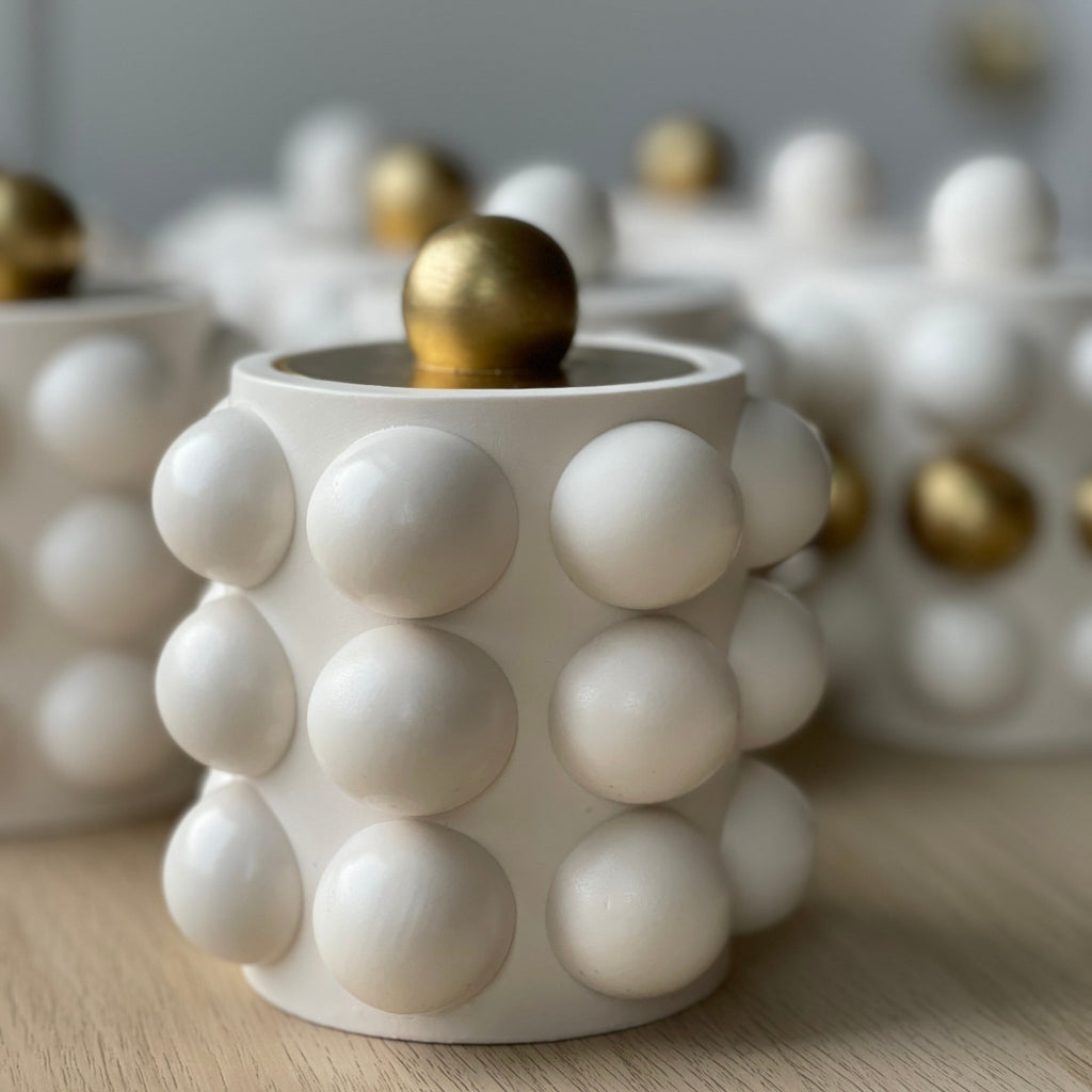 la bougie bubble boules dorées  - lifestyle cire végétale parfumée
