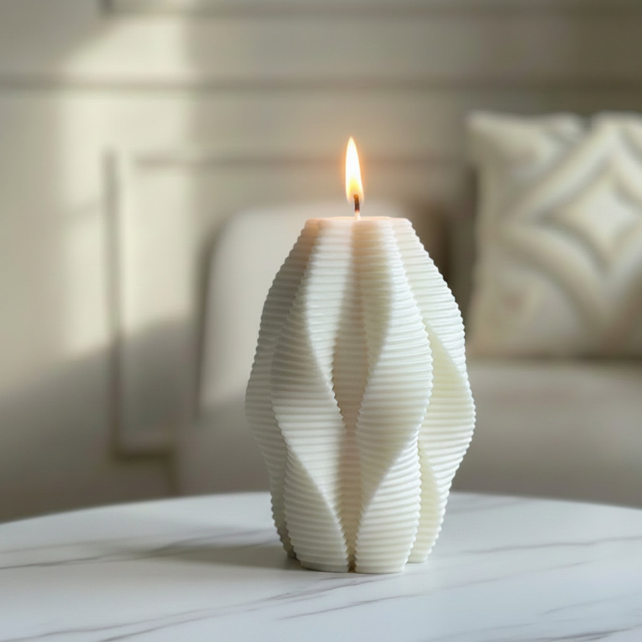 Mathilde - bougie en cire de colza forme architecturale 