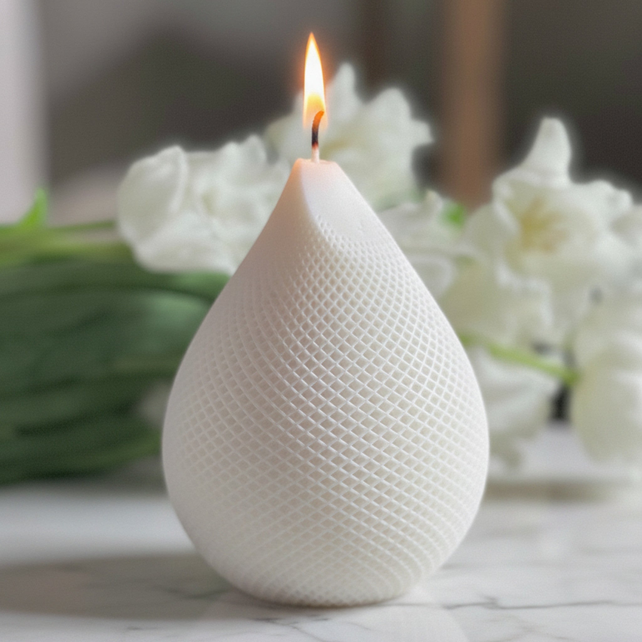 Yasmina - bougie décorative en cire de colza en forme de poire avec relief losange