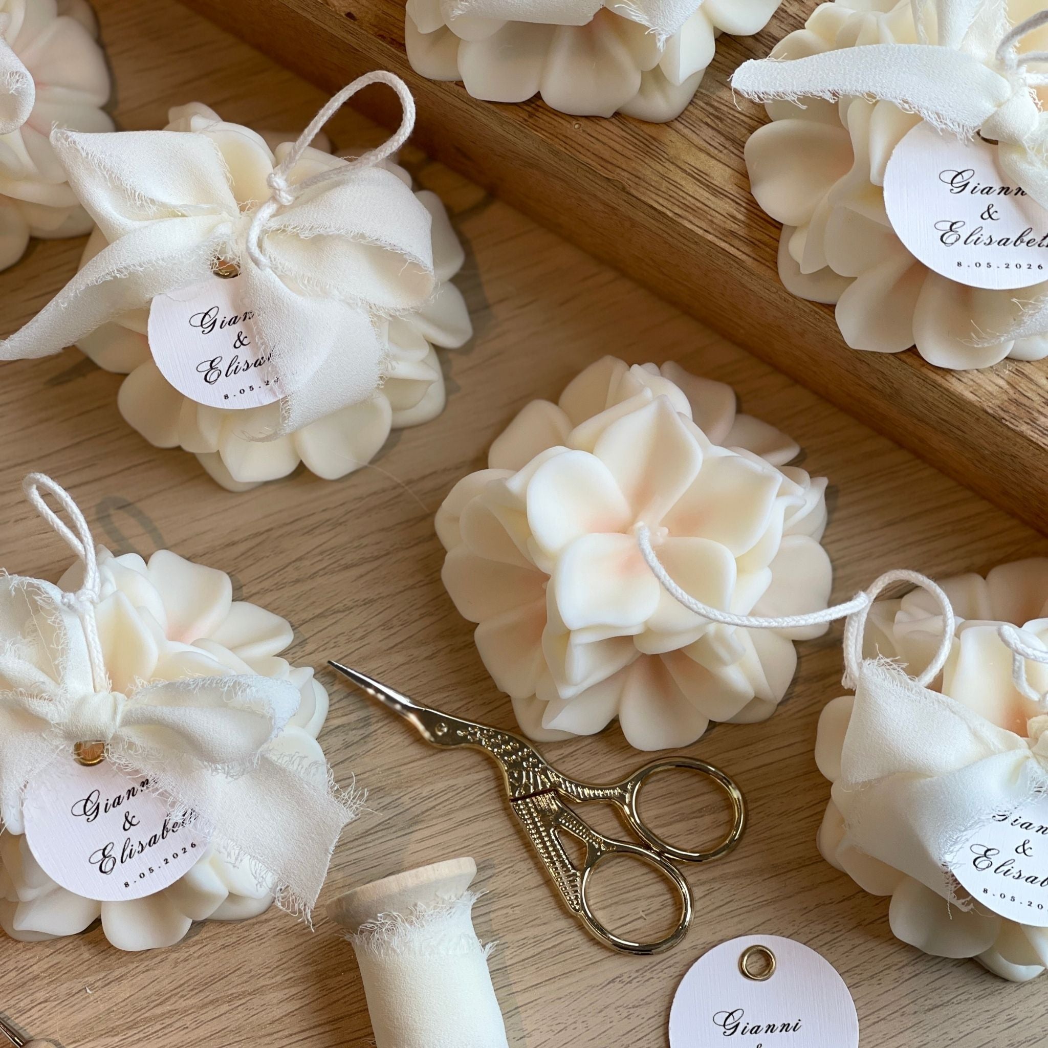 hortensia - bougie végétale personnalisée à offrir en souvenir mariage vue dessus
