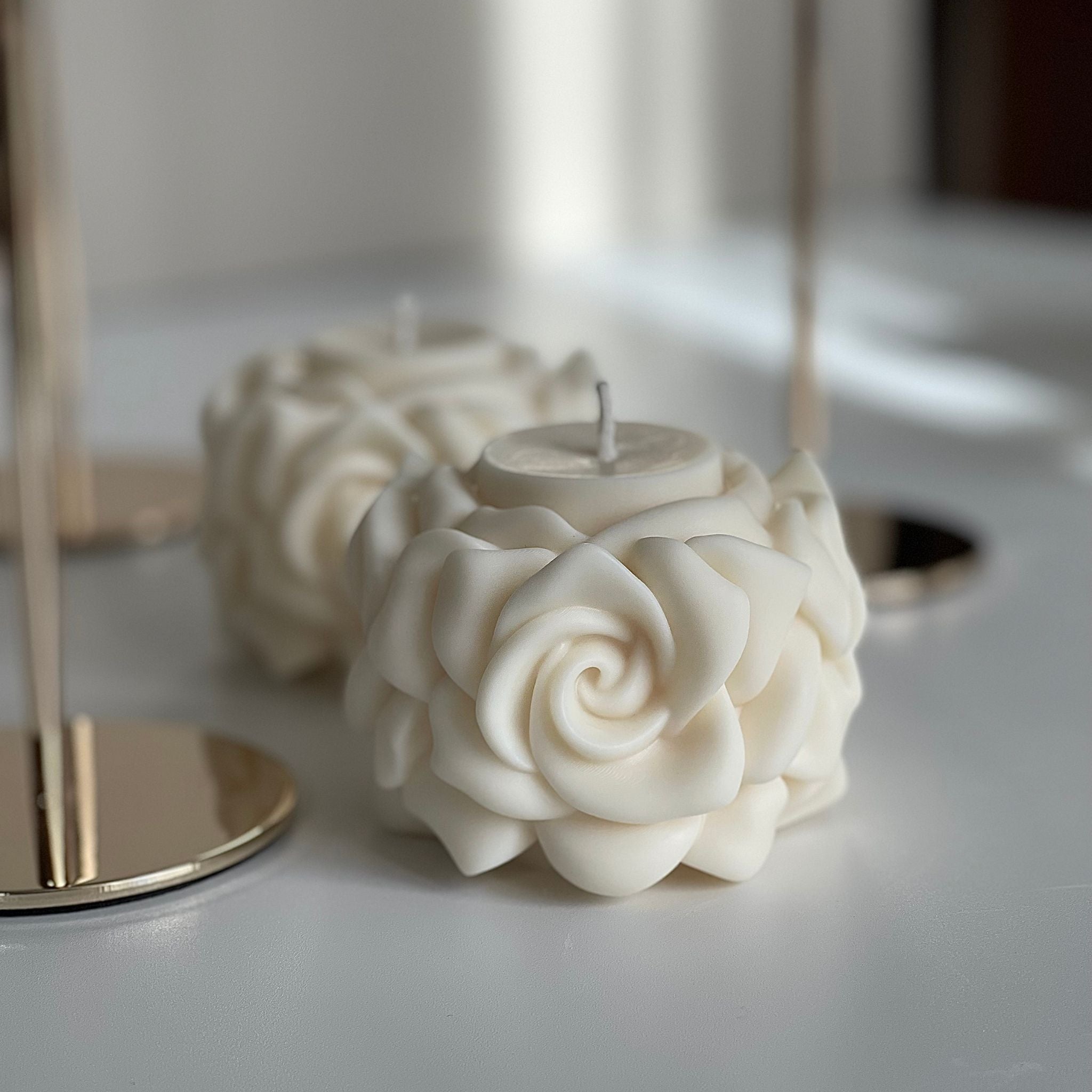Léa bougie cire végétale forme rose